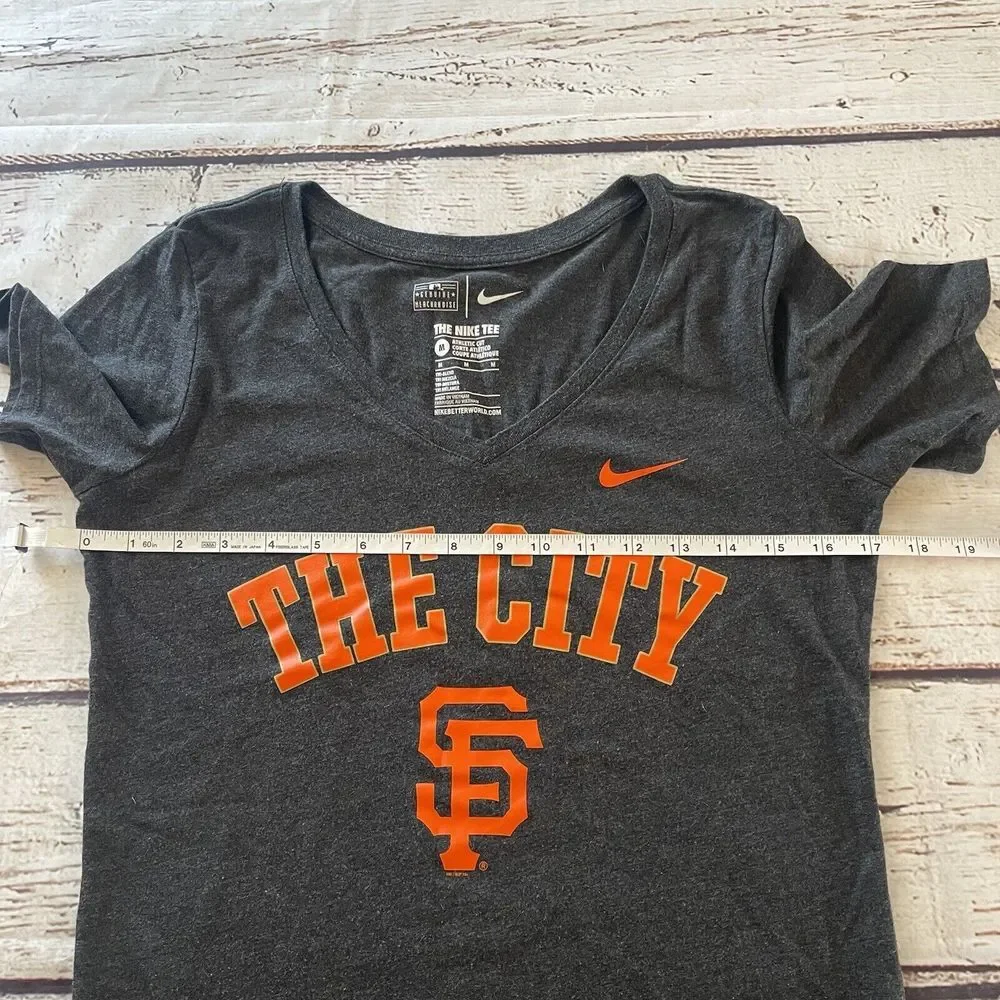 Nike Women San Francisco Giants The City ‎ V-Neck T-Shirt Black Size Medium